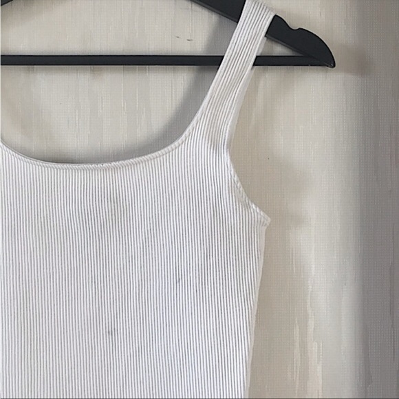 Dynamite White Cropped Seamless Tank Top - Picture 3 of 7